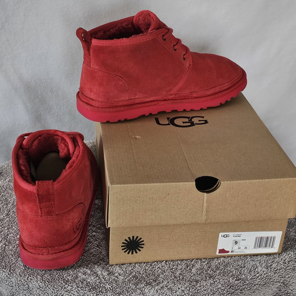 UGG Ribbon Red Neumel Boots – Women’s 9 - Picture 3 of 8